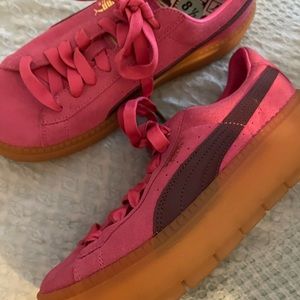Vintage style Women’s puma platform sneaker